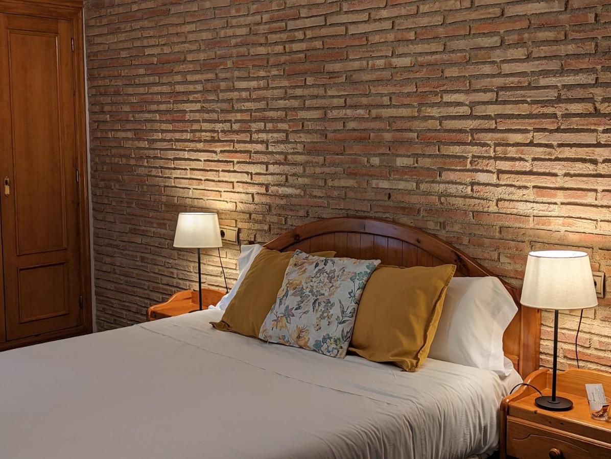 Hotel Moregon Cuacos De Yuste Zewnętrze zdjęcie